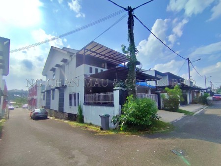 Terrace House for Auction