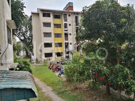 Apartment for Auction