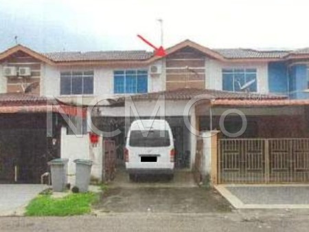 Terrace House For Auction at Taman Scientex
