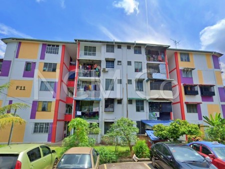 Apartment For Auction at Section 1