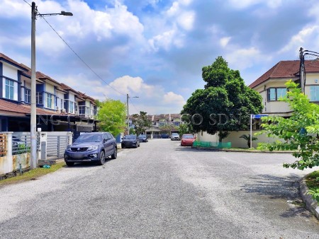 Terrace House for Auction