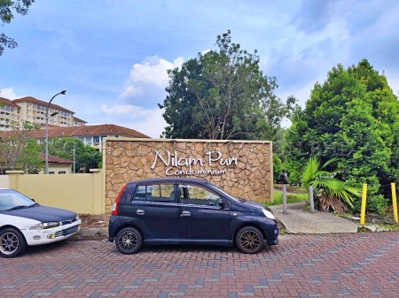 Condo for Auction