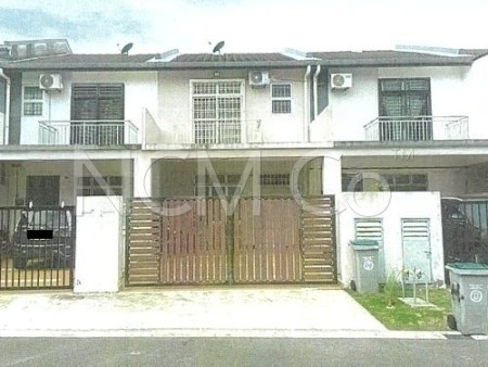 Terrace House For Auction at Taman Pulai Mutiara