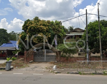 Bungalow House For Auction at Yong Peng