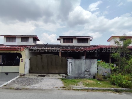 Terrace House For Auction at Gunung Rapat