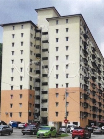 Apartment For Auction at Desa Satu