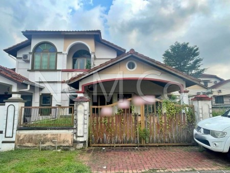 Terrace House For Auction at Taman Molek