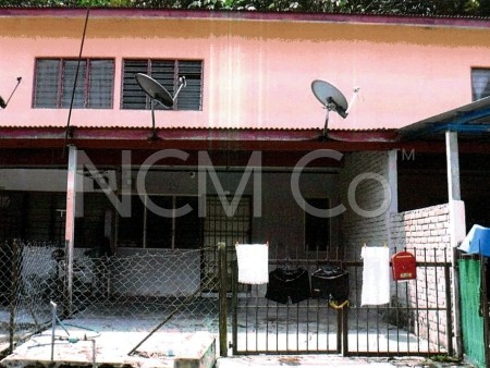 Terrace House For Auction at Taman Sri Kampar