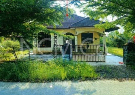 Bungalow House For Auction at Pasir Puteh