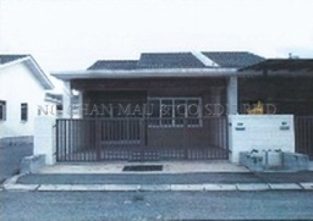 Terrace House For Auction at Pusing