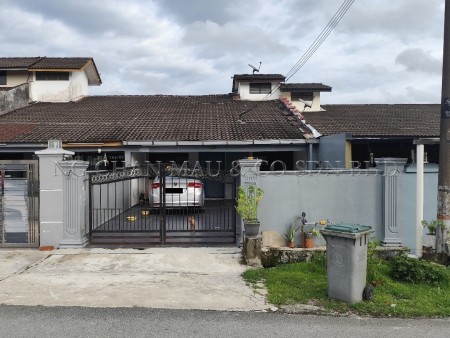 Terrace House For Auction at Taman Nesa