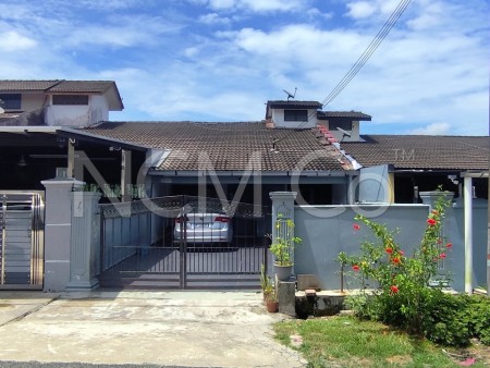 Terrace House For Auction at Taman Nesa