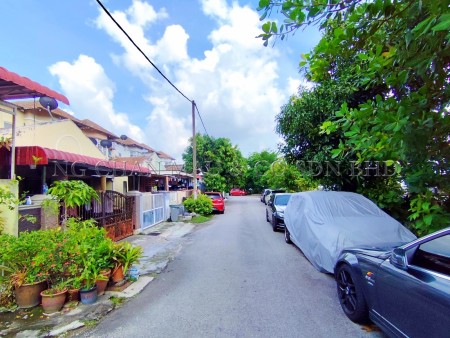 Terrace House for Auction