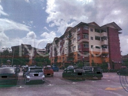 Apartment For Auction at Pangsapuri Seri Laman