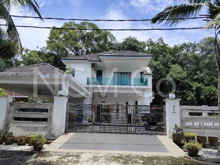 Bungalow House for Auction