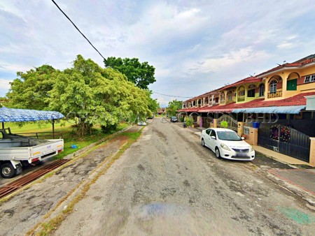 Terrace House for Auction