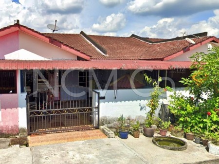 Terrace House For Auction at Taman Puteri Indah