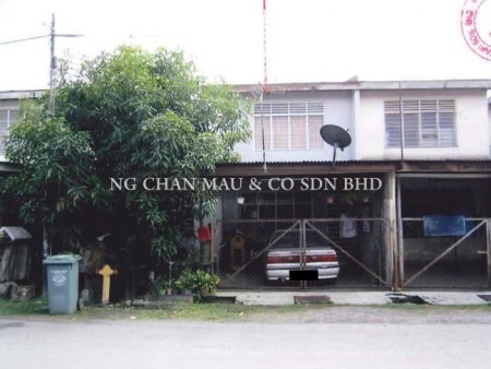 Terrace House For Auction at Taman Sri Semantan