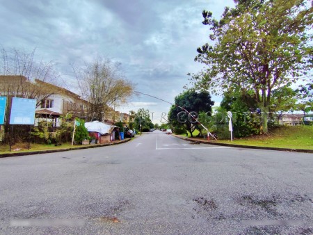 Terrace House for Auction