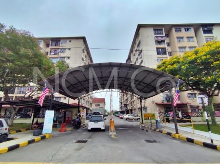 Apartment for Auction