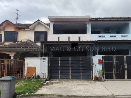 Terrace House For Auction at Taman Tan Sri Yaacob
