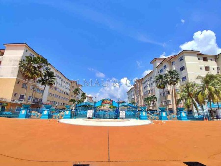 Apartment for Auction