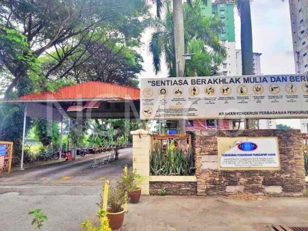 Apartment for Auction