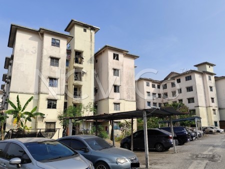 Apartment For Auction at Azalea Court