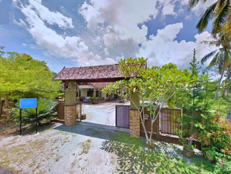 Bungalow House For Auction at Marang