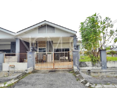 Terrace House For Auction at Taman Raia Indah