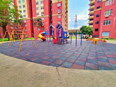 Apartment for Auction