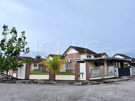Bungalow House for Auction