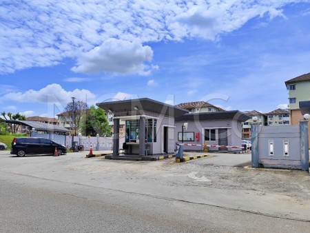 Apartment for Auction