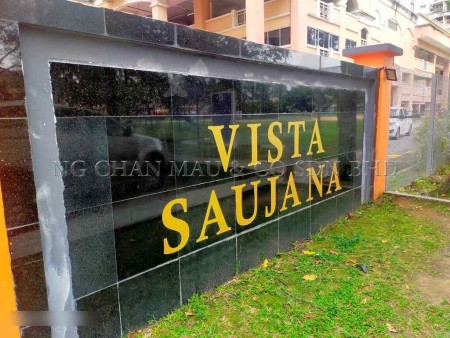 Apartment for Auction