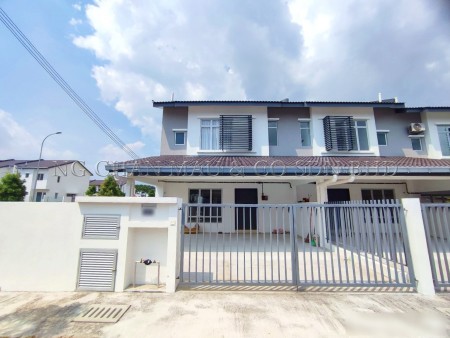 Terrace House For Auction at Iringan Bayu