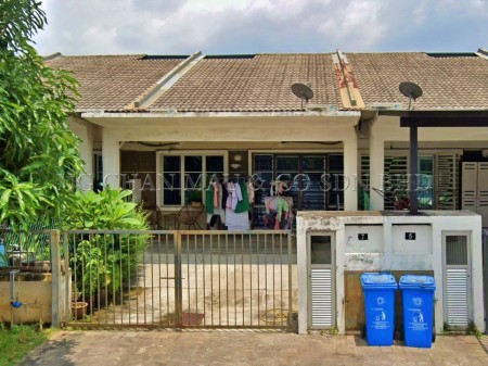 Terrace House For Auction at Budiman Valley