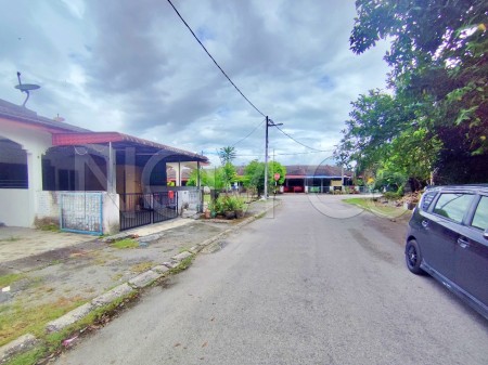 Terrace House for Auction