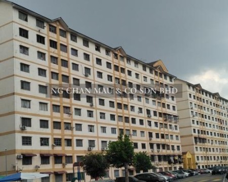 Apartment For Auction at Sri Tanjung Apartment