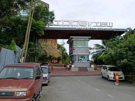 Terrace House For Auction at RidgeView Residences