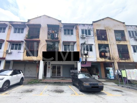 Apartment For Auction at Taman Orkid