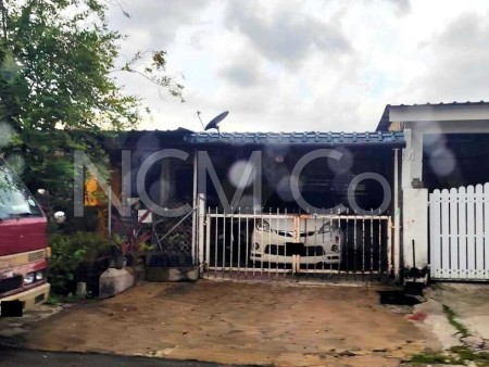 Terrace House For Auction at Taman Meru