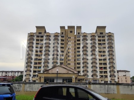 Apartment For Auction at Vistaria Apartment