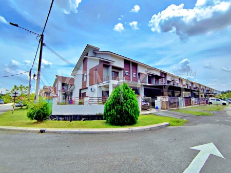 Terrace House for Auction