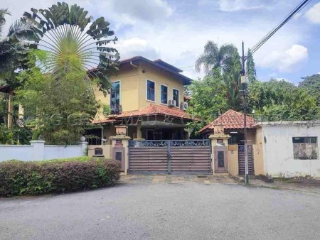 Bungalow House For Auction at Kenny Hills