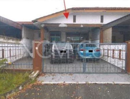 Terrace House For Auction at Taman Seri Impian