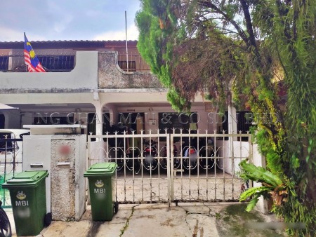 Terrace House for Auction