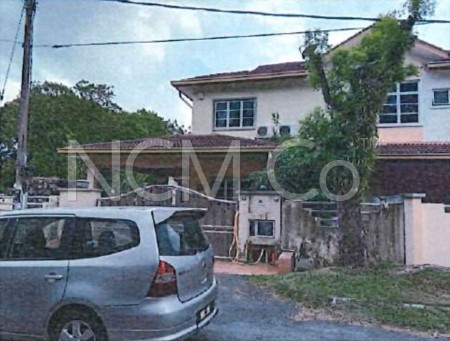 Bungalow House For Auction at Taman Pinggiran Saujana