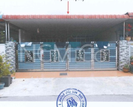 Terrace House For Auction at Lunas
