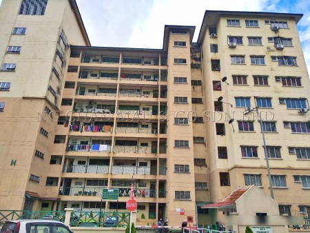 Apartment For Auction at Puchong Permata 3
