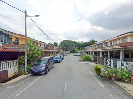 Terrace House for Auction